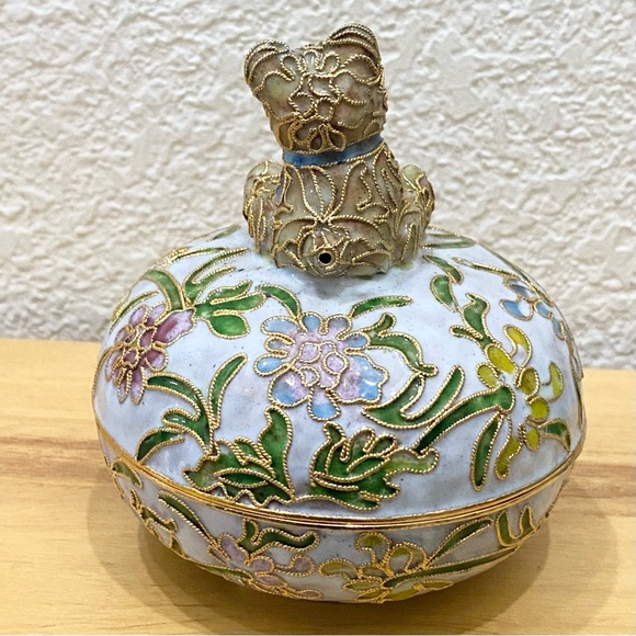 Vintage NYCO Nikki Yassaman White Bear Trinket Box Faberge Enameled Art Figurine - Picture 5 of 15